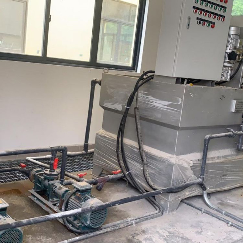 羅茨鼓風機的結構與工作原理？